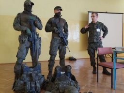 Rok szkolny 2021-2022 - 41. Spotkanie z zołnierzami